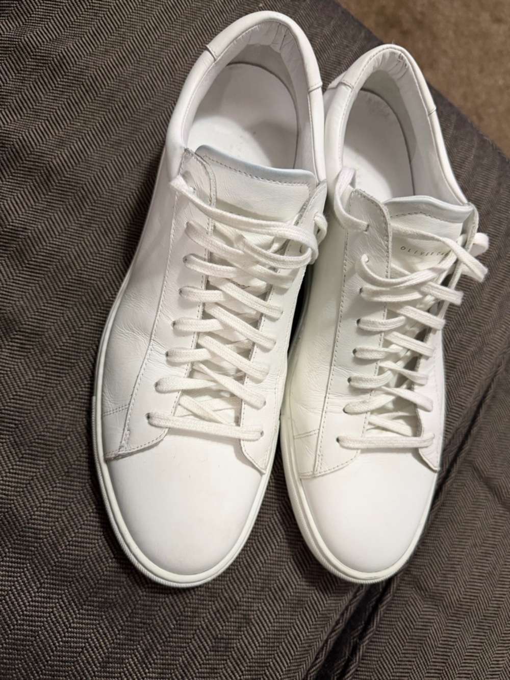 Oliver Cabell Classic White Leather Low-Top Sneakers